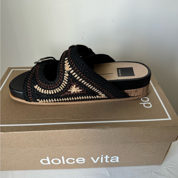 Dolce Vita Black and Brown Sandals - Picture 4 of 9